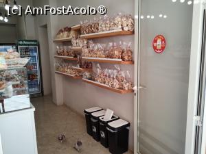 [P07] Primiți de porumbei în patiserie » foto by Marius 72
 - 
<span class="allrVoted glyphicon glyphicon-heart hidden" id="av1419016"></span>
<a class="m-l-10 hidden" id="sv1419016" onclick="voting_Foto_DelVot(,1419016,23514)" role="button">șterge vot <span class="glyphicon glyphicon-remove"></span></a>
<a id="v91419016" class=" c-red"  onclick="voting_Foto_SetVot(1419016)" role="button"><span class="glyphicon glyphicon-heart-empty"></span> <b>LIKE</b> = Votează poza</a> <img class="hidden"  id="f1419016W9" src="/imagini/loader.gif" border="0" /><span class="AjErrMes hidden" id="e1419016ErM"></span>