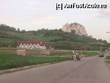 [P05] Calcarele de la Ampoita, cladirea e Pensiunea Casa cu Dor si aici specialitatea casei sunt placintele » foto by sunflower
 - 
<span class="allrVoted glyphicon glyphicon-heart hidden" id="av314682"></span>
<a class="m-l-10 hidden" id="sv314682" onclick="voting_Foto_DelVot(,314682,23551)" role="button">șterge vot <span class="glyphicon glyphicon-remove"></span></a>
<a id="v9314682" class=" c-red"  onclick="voting_Foto_SetVot(314682)" role="button"><span class="glyphicon glyphicon-heart-empty"></span> <b>LIKE</b> = Votează poza</a> <img class="hidden"  id="f314682W9" src="/imagini/loader.gif" border="0" /><span class="AjErrMes hidden" id="e314682ErM"></span>