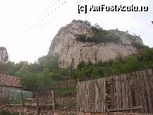 [P07] Calcarele de la Ampoita, la poalele lor traiesc oamenii care sunt vrajiti de legendele terifiante ce circula prin zona » foto by sunflower
 - 
<span class="allrVoted glyphicon glyphicon-heart hidden" id="av314685"></span>
<a class="m-l-10 hidden" id="sv314685" onclick="voting_Foto_DelVot(,314685,23551)" role="button">șterge vot <span class="glyphicon glyphicon-remove"></span></a>
<a id="v9314685" class=" c-red"  onclick="voting_Foto_SetVot(314685)" role="button"><span class="glyphicon glyphicon-heart-empty"></span> <b>LIKE</b> = Votează poza</a> <img class="hidden"  id="f314685W9" src="/imagini/loader.gif" border="0" /><span class="AjErrMes hidden" id="e314685ErM"></span>