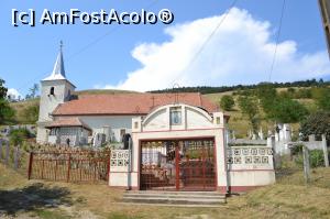 [P06] Biserica ortodoxă Vurpăr » foto by AZE
 - 
<span class="allrVoted glyphicon glyphicon-heart hidden" id="av1015287"></span>
<a class="m-l-10 hidden" id="sv1015287" onclick="voting_Foto_DelVot(,1015287,23551)" role="button">șterge vot <span class="glyphicon glyphicon-remove"></span></a>
<a id="v91015287" class=" c-red"  onclick="voting_Foto_SetVot(1015287)" role="button"><span class="glyphicon glyphicon-heart-empty"></span> <b>LIKE</b> = Votează poza</a> <img class="hidden"  id="f1015287W9" src="/imagini/loader.gif" border="0" /><span class="AjErrMes hidden" id="e1015287ErM"></span>