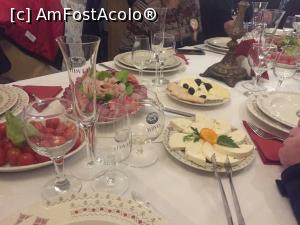 [P10] masa pregătita pentru degustarea vinurilor Jidvei » foto by ANILU
 - 
<span class="allrVoted glyphicon glyphicon-heart hidden" id="av952429"></span>
<a class="m-l-10 hidden" id="sv952429" onclick="voting_Foto_DelVot(,952429,23551)" role="button">șterge vot <span class="glyphicon glyphicon-remove"></span></a>
<a id="v9952429" class=" c-red"  onclick="voting_Foto_SetVot(952429)" role="button"><span class="glyphicon glyphicon-heart-empty"></span> <b>LIKE</b> = Votează poza</a> <img class="hidden"  id="f952429W9" src="/imagini/loader.gif" border="0" /><span class="AjErrMes hidden" id="e952429ErM"></span>