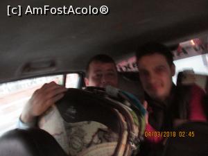 [P01] la prima ora a diminetii inghesuiti in taxi. ora nu e setata nici in ziua aceasta a calatoriei noastre » foto by adri-nico
 - 
<span class="allrVoted glyphicon glyphicon-heart hidden" id="av951289"></span>
<a class="m-l-10 hidden" id="sv951289" onclick="voting_Foto_DelVot(,951289,23559)" role="button">șterge vot <span class="glyphicon glyphicon-remove"></span></a>
<a id="v9951289" class=" c-red"  onclick="voting_Foto_SetVot(951289)" role="button"><span class="glyphicon glyphicon-heart-empty"></span> <b>LIKE</b> = Votează poza</a> <img class="hidden"  id="f951289W9" src="/imagini/loader.gif" border="0" /><span class="AjErrMes hidden" id="e951289ErM"></span>