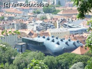 [P07] Graz - Acoperisul Muzeului de Arta moderna » foto by Bujie
 - 
<span class="allrVoted glyphicon glyphicon-heart hidden" id="av952455"></span>
<a class="m-l-10 hidden" id="sv952455" onclick="voting_Foto_DelVot(,952455,23568)" role="button">șterge vot <span class="glyphicon glyphicon-remove"></span></a>
<a id="v9952455" class=" c-red"  onclick="voting_Foto_SetVot(952455)" role="button"><span class="glyphicon glyphicon-heart-empty"></span> <b>LIKE</b> = Votează poza</a> <img class="hidden"  id="f952455W9" src="/imagini/loader.gif" border="0" /><span class="AjErrMes hidden" id="e952455ErM"></span>