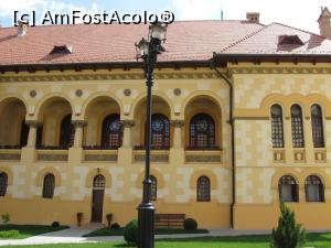 [P07] Colonade și corpul-reședință. » foto by tata123 🔱
 - 
<span class="allrVoted glyphicon glyphicon-heart hidden" id="av1330995"></span>
<a class="m-l-10 hidden" id="sv1330995" onclick="voting_Foto_DelVot(,1330995,23574)" role="button">șterge vot <span class="glyphicon glyphicon-remove"></span></a>
<a id="v91330995" class=" c-red"  onclick="voting_Foto_SetVot(1330995)" role="button"><span class="glyphicon glyphicon-heart-empty"></span> <b>LIKE</b> = Votează poza</a> <img class="hidden"  id="f1330995W9" src="/imagini/loader.gif" border="0" /><span class="AjErrMes hidden" id="e1330995ErM"></span>