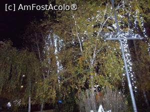 [P60] Luminile orașului. La ”Casa alba” » foto by Zoazore
 - 
<span class="allrVoted glyphicon glyphicon-heart hidden" id="av1404602"></span>
<a class="m-l-10 hidden" id="sv1404602" onclick="voting_Foto_DelVot(,1404602,23584)" role="button">șterge vot <span class="glyphicon glyphicon-remove"></span></a>
<a id="v91404602" class=" c-red"  onclick="voting_Foto_SetVot(1404602)" role="button"><span class="glyphicon glyphicon-heart-empty"></span> <b>LIKE</b> = Votează poza</a> <img class="hidden"  id="f1404602W9" src="/imagini/loader.gif" border="0" /><span class="AjErrMes hidden" id="e1404602ErM"></span>
