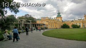 [P11] Complexul muzeal Wilanow: Poarta romană și pergola din curtea dinspre fațada principală » foto by mariana.olaru
 - 
<span class="allrVoted glyphicon glyphicon-heart hidden" id="av954346"></span>
<a class="m-l-10 hidden" id="sv954346" onclick="voting_Foto_DelVot(,954346,23586)" role="button">șterge vot <span class="glyphicon glyphicon-remove"></span></a>
<a id="v9954346" class=" c-red"  onclick="voting_Foto_SetVot(954346)" role="button"><span class="glyphicon glyphicon-heart-empty"></span> <b>LIKE</b> = Votează poza</a> <img class="hidden"  id="f954346W9" src="/imagini/loader.gif" border="0" /><span class="AjErrMes hidden" id="e954346ErM"></span>