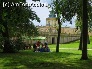 [P29] Complexul muzeal Wilanow: Grădina engleză (la picknick cu familia, sub zidurile palatului)  » foto by mariana.olaru
 - 
<span class="allrVoted glyphicon glyphicon-heart hidden" id="av954372"></span>
<a class="m-l-10 hidden" id="sv954372" onclick="voting_Foto_DelVot(,954372,23586)" role="button">șterge vot <span class="glyphicon glyphicon-remove"></span></a>
<a id="v9954372" class=" c-red"  onclick="voting_Foto_SetVot(954372)" role="button"><span class="glyphicon glyphicon-heart-empty"></span> <b>LIKE</b> = Votează poza</a> <img class="hidden"  id="f954372W9" src="/imagini/loader.gif" border="0" /><span class="AjErrMes hidden" id="e954372ErM"></span>