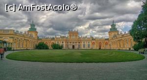 [P08] Complexul muzeal Wilanow: Palatul Wilanow văzut din curtea dinspre fațada principală » foto by mariana.olaru
 - 
<span class="allrVoted glyphicon glyphicon-heart hidden" id="av954341"></span>
<a class="m-l-10 hidden" id="sv954341" onclick="voting_Foto_DelVot(,954341,23586)" role="button">șterge vot <span class="glyphicon glyphicon-remove"></span></a>
<a id="v9954341" class=" c-red"  onclick="voting_Foto_SetVot(954341)" role="button"><span class="glyphicon glyphicon-heart-empty"></span> <b>LIKE</b> = Votează poza</a> <img class="hidden"  id="f954341W9" src="/imagini/loader.gif" border="0" /><span class="AjErrMes hidden" id="e954341ErM"></span>