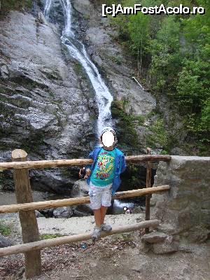 [P18] Salut! Și eu AmFostAcolo, la Cascada Lotrișor!  » foto by Floryn81
 - 
<span class="allrVoted glyphicon glyphicon-heart hidden" id="av679900"></span>
<a class="m-l-10 hidden" id="sv679900" onclick="voting_Foto_DelVot(,679900,23593)" role="button">șterge vot <span class="glyphicon glyphicon-remove"></span></a>
<a id="v9679900" class=" c-red"  onclick="voting_Foto_SetVot(679900)" role="button"><span class="glyphicon glyphicon-heart-empty"></span> <b>LIKE</b> = Votează poza</a> <img class="hidden"  id="f679900W9" src="/imagini/loader.gif" border="0" /><span class="AjErrMes hidden" id="e679900ErM"></span>