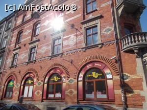 [P01] Exterior, hotel Red Brick.  » foto by armina
 - 
<span class="allrVoted glyphicon glyphicon-heart hidden" id="av955806"></span>
<a class="m-l-10 hidden" id="sv955806" onclick="voting_Foto_DelVot(,955806,23601)" role="button">șterge vot <span class="glyphicon glyphicon-remove"></span></a>
<a id="v9955806" class=" c-red"  onclick="voting_Foto_SetVot(955806)" role="button"><span class="glyphicon glyphicon-heart-empty"></span> <b>LIKE</b> = Votează poza</a> <img class="hidden"  id="f955806W9" src="/imagini/loader.gif" border="0" /><span class="AjErrMes hidden" id="e955806ErM"></span>