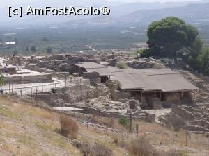 [P01] Priveliste generala asupra sitului arheologic Festos, de la intrare » foto by argemi*
 - 
<span class="allrVoted glyphicon glyphicon-heart hidden" id="av959010"></span>
<a class="m-l-10 hidden" id="sv959010" onclick="voting_Foto_DelVot(,959010,23643)" role="button">șterge vot <span class="glyphicon glyphicon-remove"></span></a>
<a id="v9959010" class=" c-red"  onclick="voting_Foto_SetVot(959010)" role="button"><span class="glyphicon glyphicon-heart-empty"></span> <b>LIKE</b> = Votează poza</a> <img class="hidden"  id="f959010W9" src="/imagini/loader.gif" border="0" /><span class="AjErrMes hidden" id="e959010ErM"></span>