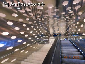 [P29] Staţia de metrou Duomo » foto by irinad
 - 
<span class="allrVoted glyphicon glyphicon-heart hidden" id="av1308052"></span>
<a class="m-l-10 hidden" id="sv1308052" onclick="voting_Foto_DelVot(,1308052,23655)" role="button">șterge vot <span class="glyphicon glyphicon-remove"></span></a>
<a id="v91308052" class=" c-red"  onclick="voting_Foto_SetVot(1308052)" role="button"><span class="glyphicon glyphicon-heart-empty"></span> <b>LIKE</b> = Votează poza</a> <img class="hidden"  id="f1308052W9" src="/imagini/loader.gif" border="0" /><span class="AjErrMes hidden" id="e1308052ErM"></span>