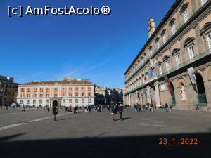 [P32] Piazza Plebiscito, alături Palatul Regal » foto by irinad
 - 
<span class="allrVoted glyphicon glyphicon-heart hidden" id="av1308055"></span>
<a class="m-l-10 hidden" id="sv1308055" onclick="voting_Foto_DelVot(,1308055,23655)" role="button">șterge vot <span class="glyphicon glyphicon-remove"></span></a>
<a id="v91308055" class=" c-red"  onclick="voting_Foto_SetVot(1308055)" role="button"><span class="glyphicon glyphicon-heart-empty"></span> <b>LIKE</b> = Votează poza</a> <img class="hidden"  id="f1308055W9" src="/imagini/loader.gif" border="0" /><span class="AjErrMes hidden" id="e1308055ErM"></span>