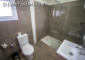 [P15] Baia, exact asa, de fapt am inteles ca apartamentul este cel aflat pe acelasi tronson, etajul urmator.  » foto by DOINITA <span class="label label-default labelC_thin small">NEVOTABILĂ</span>