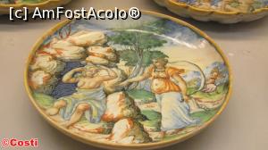 [P12] Ceramică venețiană, în Musei Civici Eremitani, din Padova » foto by Costi
 - 
<span class="allrVoted glyphicon glyphicon-heart hidden" id="av960960"></span>
<a class="m-l-10 hidden" id="sv960960" onclick="voting_Foto_DelVot(,960960,23664)" role="button">șterge vot <span class="glyphicon glyphicon-remove"></span></a>
<a id="v9960960" class=" c-red"  onclick="voting_Foto_SetVot(960960)" role="button"><span class="glyphicon glyphicon-heart-empty"></span> <b>LIKE</b> = Votează poza</a> <img class="hidden"  id="f960960W9" src="/imagini/loader.gif" border="0" /><span class="AjErrMes hidden" id="e960960ErM"></span>