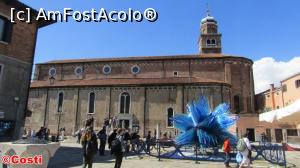 [P21] Cometa di Vetro, sculptură în sticlă din Murano. În fundal, Chiesa di San Pietro Martire, cu picturi de Tintoretto, Bellini și Veronese. » foto by Costi
 - 
<span class="allrVoted glyphicon glyphicon-heart hidden" id="av960969"></span>
<a class="m-l-10 hidden" id="sv960969" onclick="voting_Foto_DelVot(,960969,23664)" role="button">șterge vot <span class="glyphicon glyphicon-remove"></span></a>
<a id="v9960969" class=" c-red"  onclick="voting_Foto_SetVot(960969)" role="button"><span class="glyphicon glyphicon-heart-empty"></span> <b>LIKE</b> = Votează poza</a> <img class="hidden"  id="f960969W9" src="/imagini/loader.gif" border="0" /><span class="AjErrMes hidden" id="e960969ErM"></span>