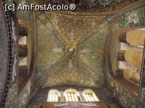 [P15] San Vitale. Cupola absidei.  » foto by mihaelavoicu
 - 
<span class="allrVoted glyphicon glyphicon-heart hidden" id="av961742"></span>
<a class="m-l-10 hidden" id="sv961742" onclick="voting_Foto_DelVot(,961742,23676)" role="button">șterge vot <span class="glyphicon glyphicon-remove"></span></a>
<a id="v9961742" class=" c-red"  onclick="voting_Foto_SetVot(961742)" role="button"><span class="glyphicon glyphicon-heart-empty"></span> <b>LIKE</b> = Votează poza</a> <img class="hidden"  id="f961742W9" src="/imagini/loader.gif" border="0" /><span class="AjErrMes hidden" id="e961742ErM"></span>