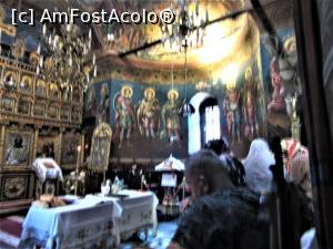 [P20] Credincioşi rugându-se » foto by Michi
 - 
<span class="allrVoted glyphicon glyphicon-heart hidden" id="av1383256"></span>
<a class="m-l-10 hidden" id="sv1383256" onclick="voting_Foto_DelVot(,1383256,23684)" role="button">șterge vot <span class="glyphicon glyphicon-remove"></span></a>
<a id="v91383256" class=" c-red"  onclick="voting_Foto_SetVot(1383256)" role="button"><span class="glyphicon glyphicon-heart-empty"></span> <b>LIKE</b> = Votează poza</a> <img class="hidden"  id="f1383256W9" src="/imagini/loader.gif" border="0" /><span class="AjErrMes hidden" id="e1383256ErM"></span>