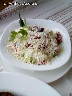 [P15] Salata bulgareasca de la Emona » foto by dorinakiss
 - 
<span class="allrVoted glyphicon glyphicon-heart hidden" id="av882356"></span>
<a class="m-l-10 hidden" id="sv882356" onclick="voting_Foto_DelVot(,882356,23685)" role="button">șterge vot <span class="glyphicon glyphicon-remove"></span></a>
<a id="v9882356" class=" c-red"  onclick="voting_Foto_SetVot(882356)" role="button"><span class="glyphicon glyphicon-heart-empty"></span> <b>LIKE</b> = Votează poza</a> <img class="hidden"  id="f882356W9" src="/imagini/loader.gif" border="0" /><span class="AjErrMes hidden" id="e882356ErM"></span>