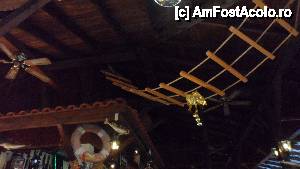 [P11] din decorul restaurantului » foto by amero
 - 
<span class="allrVoted glyphicon glyphicon-heart hidden" id="av414106"></span>
<a class="m-l-10 hidden" id="sv414106" onclick="voting_Foto_DelVot(,414106,23685)" role="button">șterge vot <span class="glyphicon glyphicon-remove"></span></a>
<a id="v9414106" class=" c-red"  onclick="voting_Foto_SetVot(414106)" role="button"><span class="glyphicon glyphicon-heart-empty"></span> <b>LIKE</b> = Votează poza</a> <img class="hidden"  id="f414106W9" src="/imagini/loader.gif" border="0" /><span class="AjErrMes hidden" id="e414106ErM"></span>