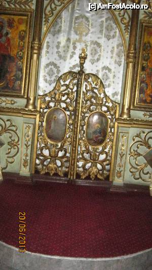 [P16] Manastirea Sfintii Voievozi / PORTAL ICONOSTAS » foto by ile57b
 - 
<span class="allrVoted glyphicon glyphicon-heart hidden" id="av450030"></span>
<a class="m-l-10 hidden" id="sv450030" onclick="voting_Foto_DelVot(,450030,23692)" role="button">șterge vot <span class="glyphicon glyphicon-remove"></span></a>
<a id="v9450030" class=" c-red"  onclick="voting_Foto_SetVot(450030)" role="button"><span class="glyphicon glyphicon-heart-empty"></span> <b>LIKE</b> = Votează poza</a> <img class="hidden"  id="f450030W9" src="/imagini/loader.gif" border="0" /><span class="AjErrMes hidden" id="e450030ErM"></span>