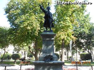 [P32] Pozarevac sau Passarowitz. În parc, statuia prinţului Obrenovic.  » foto by iulianic
 - 
<span class="allrVoted glyphicon glyphicon-heart hidden" id="av550862"></span>
<a class="m-l-10 hidden" id="sv550862" onclick="voting_Foto_DelVot(,550862,23706)" role="button">șterge vot <span class="glyphicon glyphicon-remove"></span></a>
<a id="v9550862" class=" c-red"  onclick="voting_Foto_SetVot(550862)" role="button"><span class="glyphicon glyphicon-heart-empty"></span> <b>LIKE</b> = Votează poza</a> <img class="hidden"  id="f550862W9" src="/imagini/loader.gif" border="0" /><span class="AjErrMes hidden" id="e550862ErM"></span>