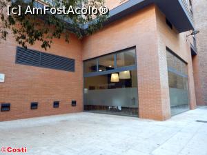 [P04] Vedere spre încăperea unde se servește micul dejun la Apartamentos Plaza Picasso » foto by Costi
 - 
<span class="allrVoted glyphicon glyphicon-heart hidden" id="av966408"></span>
<a class="m-l-10 hidden" id="sv966408" onclick="voting_Foto_DelVot(,966408,23729)" role="button">șterge vot <span class="glyphicon glyphicon-remove"></span></a>
<a id="v9966408" class=" c-red"  onclick="voting_Foto_SetVot(966408)" role="button"><span class="glyphicon glyphicon-heart-empty"></span> <b>LIKE</b> = Votează poza</a> <img class="hidden"  id="f966408W9" src="/imagini/loader.gif" border="0" /><span class="AjErrMes hidden" id="e966408ErM"></span>