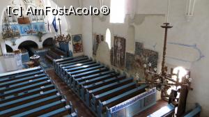 [P13] Picturile de pe peretele sudic al bisericii. În afară de primele două tablouri prezentate deja, ultimul (din stânga) prezintă trei sau patru episcopi necunoscuți.  » foto by Lucien
 - 
<span class="allrVoted glyphicon glyphicon-heart hidden" id="av966994"></span>
<a class="m-l-10 hidden" id="sv966994" onclick="voting_Foto_DelVot(,966994,23738)" role="button">șterge vot <span class="glyphicon glyphicon-remove"></span></a>
<a id="v9966994" class=" c-red"  onclick="voting_Foto_SetVot(966994)" role="button"><span class="glyphicon glyphicon-heart-empty"></span> <b>LIKE</b> = Votează poza</a> <img class="hidden"  id="f966994W9" src="/imagini/loader.gif" border="0" /><span class="AjErrMes hidden" id="e966994ErM"></span>