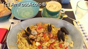 [P01] Paste cu fructe de mare si cappuccino la Blu Water » foto by Adela88
 - 
<span class="allrVoted glyphicon glyphicon-heart hidden" id="av1090417"></span>
<a class="m-l-10 hidden" id="sv1090417" onclick="voting_Foto_DelVot(,1090417,23744)" role="button">șterge vot <span class="glyphicon glyphicon-remove"></span></a>
<a id="v91090417" class=" c-red"  onclick="voting_Foto_SetVot(1090417)" role="button"><span class="glyphicon glyphicon-heart-empty"></span> <b>LIKE</b> = Votează poza</a> <img class="hidden"  id="f1090417W9" src="/imagini/loader.gif" border="0" /><span class="AjErrMes hidden" id="e1090417ErM"></span>