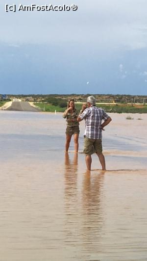 [P04] Western Australia - Lyndon river: 'tratative' referitor la strategia de traversare » foto by gigiiuti
 - 
<span class="allrVoted glyphicon glyphicon-heart hidden" id="av969937"></span>
<a class="m-l-10 hidden" id="sv969937" onclick="voting_Foto_DelVot(,969937,23750)" role="button">șterge vot <span class="glyphicon glyphicon-remove"></span></a>
<a id="v9969937" class=" c-red"  onclick="voting_Foto_SetVot(969937)" role="button"><span class="glyphicon glyphicon-heart-empty"></span> <b>LIKE</b> = Votează poza</a> <img class="hidden"  id="f969937W9" src="/imagini/loader.gif" border="0" /><span class="AjErrMes hidden" id="e969937ErM"></span>