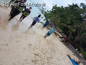 [P12] Plaja Phra Nang » foto by geop
 - 
<span class="allrVoted glyphicon glyphicon-heart hidden" id="av1053553"></span>
<a class="m-l-10 hidden" id="sv1053553" onclick="voting_Foto_DelVot(,1053553,23758)" role="button">șterge vot <span class="glyphicon glyphicon-remove"></span></a>
<a id="v91053553" class=" c-red"  onclick="voting_Foto_SetVot(1053553)" role="button"><span class="glyphicon glyphicon-heart-empty"></span> <b>LIKE</b> = Votează poza</a> <img class="hidden"  id="f1053553W9" src="/imagini/loader.gif" border="0" /><span class="AjErrMes hidden" id="e1053553ErM"></span>