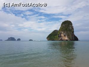 [P05] Vedere cu insulita KO Rang Nok de la restaurantul The Grotto și de pe plaja » foto by geop
 - 
<span class="allrVoted glyphicon glyphicon-heart hidden" id="av1053546"></span>
<a class="m-l-10 hidden" id="sv1053546" onclick="voting_Foto_DelVot(,1053546,23758)" role="button">șterge vot <span class="glyphicon glyphicon-remove"></span></a>
<a id="v91053546" class=" c-red"  onclick="voting_Foto_SetVot(1053546)" role="button"><span class="glyphicon glyphicon-heart-empty"></span> <b>LIKE</b> = Votează poza</a> <img class="hidden"  id="f1053546W9" src="/imagini/loader.gif" border="0" /><span class="AjErrMes hidden" id="e1053546ErM"></span>