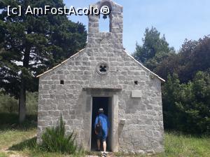 [P30] Lângă ea o biserică mică, ne-am gândit că cel mai probabil nefuncțională.  » foto by Aurici
 - 
<span class="allrVoted glyphicon glyphicon-heart hidden" id="av1015055"></span>
<a class="m-l-10 hidden" id="sv1015055" onclick="voting_Foto_DelVot(,1015055,23764)" role="button">șterge vot <span class="glyphicon glyphicon-remove"></span></a>
<a id="v91015055" class=" c-red"  onclick="voting_Foto_SetVot(1015055)" role="button"><span class="glyphicon glyphicon-heart-empty"></span> <b>LIKE</b> = Votează poza</a> <img class="hidden"  id="f1015055W9" src="/imagini/loader.gif" border="0" /><span class="AjErrMes hidden" id="e1015055ErM"></span>