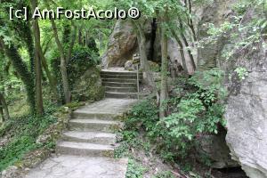 [P19] Madara, Rezervația istorico-arheologică națională, Poteca spre Călăreț » foto by mprofeanu
 - 
<span class="allrVoted glyphicon glyphicon-heart hidden" id="av1247861"></span>
<a class="m-l-10 hidden" id="sv1247861" onclick="voting_Foto_DelVot(,1247861,23784)" role="button">șterge vot <span class="glyphicon glyphicon-remove"></span></a>
<a id="v91247861" class=" c-red"  onclick="voting_Foto_SetVot(1247861)" role="button"><span class="glyphicon glyphicon-heart-empty"></span> <b>LIKE</b> = Votează poza</a> <img class="hidden"  id="f1247861W9" src="/imagini/loader.gif" border="0" /><span class="AjErrMes hidden" id="e1247861ErM"></span>