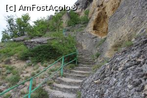 [P27] Madara, Rezervația istorico-arheologică națională, Scări spre Cetate » foto by mprofeanu
 - 
<span class="allrVoted glyphicon glyphicon-heart hidden" id="av1247869"></span>
<a class="m-l-10 hidden" id="sv1247869" onclick="voting_Foto_DelVot(,1247869,23784)" role="button">șterge vot <span class="glyphicon glyphicon-remove"></span></a>
<a id="v91247869" class=" c-red"  onclick="voting_Foto_SetVot(1247869)" role="button"><span class="glyphicon glyphicon-heart-empty"></span> <b>LIKE</b> = Votează poza</a> <img class="hidden"  id="f1247869W9" src="/imagini/loader.gif" border="0" /><span class="AjErrMes hidden" id="e1247869ErM"></span>