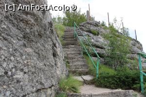[P36] Rezervația istorico-arheologică națională, Am ajuns pe Platou, ultima scară, se vede gardul protector » foto by mprofeanu
 - 
<span class="allrVoted glyphicon glyphicon-heart hidden" id="av1247878"></span>
<a class="m-l-10 hidden" id="sv1247878" onclick="voting_Foto_DelVot(,1247878,23784)" role="button">șterge vot <span class="glyphicon glyphicon-remove"></span></a>
<a id="v91247878" class=" c-red"  onclick="voting_Foto_SetVot(1247878)" role="button"><span class="glyphicon glyphicon-heart-empty"></span> <b>LIKE</b> = Votează poza</a> <img class="hidden"  id="f1247878W9" src="/imagini/loader.gif" border="0" /><span class="AjErrMes hidden" id="e1247878ErM"></span>