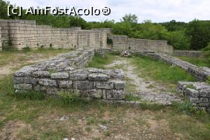 [P45] Madara, Rezervația istorico-arheologică națională, Biserica » foto by mprofeanu
 - 
<span class="allrVoted glyphicon glyphicon-heart hidden" id="av1247887"></span>
<a class="m-l-10 hidden" id="sv1247887" onclick="voting_Foto_DelVot(,1247887,23784)" role="button">șterge vot <span class="glyphicon glyphicon-remove"></span></a>
<a id="v91247887" class=" c-red"  onclick="voting_Foto_SetVot(1247887)" role="button"><span class="glyphicon glyphicon-heart-empty"></span> <b>LIKE</b> = Votează poza</a> <img class="hidden"  id="f1247887W9" src="/imagini/loader.gif" border="0" /><span class="AjErrMes hidden" id="e1247887ErM"></span>