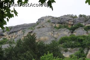 [P68] Madara, Platoul Madara văzut de la Complexul Arhitectural Medieval, se vede gardul de protecție, poză mărită » foto by mprofeanu
 - 
<span class="allrVoted glyphicon glyphicon-heart hidden" id="av1247910"></span>
<a class="m-l-10 hidden" id="sv1247910" onclick="voting_Foto_DelVot(,1247910,23784)" role="button">șterge vot <span class="glyphicon glyphicon-remove"></span></a>
<a id="v91247910" class=" c-red"  onclick="voting_Foto_SetVot(1247910)" role="button"><span class="glyphicon glyphicon-heart-empty"></span> <b>LIKE</b> = Votează poza</a> <img class="hidden"  id="f1247910W9" src="/imagini/loader.gif" border="0" /><span class="AjErrMes hidden" id="e1247910ErM"></span>