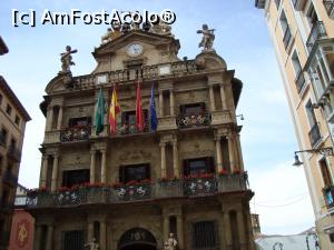[P06] Pamplona... renumită pentru coridele de San Fermino.  » foto by mireille
 - 
<span class="allrVoted glyphicon glyphicon-heart hidden" id="av971829"></span>
<a class="m-l-10 hidden" id="sv971829" onclick="voting_Foto_DelVot(,971829,23798)" role="button">șterge vot <span class="glyphicon glyphicon-remove"></span></a>
<a id="v9971829" class=" c-red"  onclick="voting_Foto_SetVot(971829)" role="button"><span class="glyphicon glyphicon-heart-empty"></span> <b>LIKE</b> = Votează poza</a> <img class="hidden"  id="f971829W9" src="/imagini/loader.gif" border="0" /><span class="AjErrMes hidden" id="e971829ErM"></span>