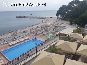 [P19] Vedere din balcon. Terasa exterioară unde mâncam și piscina cam mică.  » foto by Aurici
 - 
<span class="allrVoted glyphicon glyphicon-heart hidden" id="av1044400"></span>
<a class="m-l-10 hidden" id="sv1044400" onclick="voting_Foto_DelVot(,1044400,23799)" role="button">șterge vot <span class="glyphicon glyphicon-remove"></span></a>
<a id="v91044400" class=" c-red"  onclick="voting_Foto_SetVot(1044400)" role="button"><span class="glyphicon glyphicon-heart-empty"></span> <b>LIKE</b> = Votează poza</a> <img class="hidden"  id="f1044400W9" src="/imagini/loader.gif" border="0" /><span class="AjErrMes hidden" id="e1044400ErM"></span>