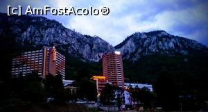[P11] Grand Hotel Minerva Resort & SPA - văzut din vale (în stg., H. Afrodita) » foto by Dragoș_MD
 - 
<span class="allrVoted glyphicon glyphicon-heart hidden" id="av1197369"></span>
<a class="m-l-10 hidden" id="sv1197369" onclick="voting_Foto_DelVot(,1197369,23822)" role="button">șterge vot <span class="glyphicon glyphicon-remove"></span></a>
<a id="v91197369" class=" c-red"  onclick="voting_Foto_SetVot(1197369)" role="button"><span class="glyphicon glyphicon-heart-empty"></span> <b>LIKE</b> = Votează poza</a> <img class="hidden"  id="f1197369W9" src="/imagini/loader.gif" border="0" /><span class="AjErrMes hidden" id="e1197369ErM"></span>
