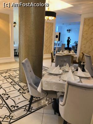[P06] restaurantul principal » foto by rentea
 - 
<span class="allrVoted glyphicon glyphicon-heart hidden" id="av1080245"></span>
<a class="m-l-10 hidden" id="sv1080245" onclick="voting_Foto_DelVot(,1080245,23822)" role="button">șterge vot <span class="glyphicon glyphicon-remove"></span></a>
<a id="v91080245" class=" c-red"  onclick="voting_Foto_SetVot(1080245)" role="button"><span class="glyphicon glyphicon-heart-empty"></span> <b>LIKE</b> = Votează poza</a> <img class="hidden"  id="f1080245W9" src="/imagini/loader.gif" border="0" /><span class="AjErrMes hidden" id="e1080245ErM"></span>