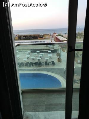 [P33] Lățimea balconului » foto by krisstinna
 - 
<span class="allrVoted glyphicon glyphicon-heart hidden" id="av1120984"></span>
<a class="m-l-10 hidden" id="sv1120984" onclick="voting_Foto_DelVot(,1120984,23829)" role="button">șterge vot <span class="glyphicon glyphicon-remove"></span></a>
<a id="v91120984" class=" c-red"  onclick="voting_Foto_SetVot(1120984)" role="button"><span class="glyphicon glyphicon-heart-empty"></span> <b>LIKE</b> = Votează poza</a> <img class="hidden"  id="f1120984W9" src="/imagini/loader.gif" border="0" /><span class="AjErrMes hidden" id="e1120984ErM"></span>
