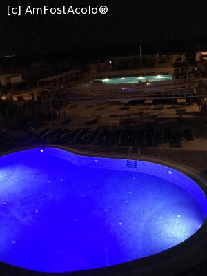 [P34] Seara, piscinele » foto by krisstinna
 - 
<span class="allrVoted glyphicon glyphicon-heart hidden" id="av1120985"></span>
<a class="m-l-10 hidden" id="sv1120985" onclick="voting_Foto_DelVot(,1120985,23829)" role="button">șterge vot <span class="glyphicon glyphicon-remove"></span></a>
<a id="v91120985" class=" c-red"  onclick="voting_Foto_SetVot(1120985)" role="button"><span class="glyphicon glyphicon-heart-empty"></span> <b>LIKE</b> = Votează poza</a> <img class="hidden"  id="f1120985W9" src="/imagini/loader.gif" border="0" /><span class="AjErrMes hidden" id="e1120985ErM"></span>