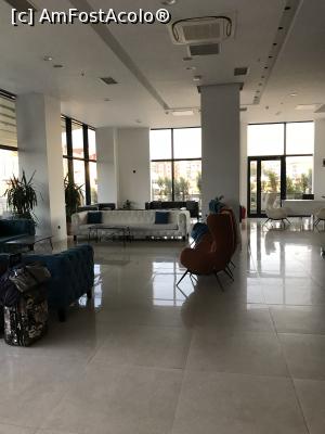 [P42] Lobby » foto by krisstinna
 - 
<span class="allrVoted glyphicon glyphicon-heart hidden" id="av1120993"></span>
<a class="m-l-10 hidden" id="sv1120993" onclick="voting_Foto_DelVot(,1120993,23829)" role="button">șterge vot <span class="glyphicon glyphicon-remove"></span></a>
<a id="v91120993" class=" c-red"  onclick="voting_Foto_SetVot(1120993)" role="button"><span class="glyphicon glyphicon-heart-empty"></span> <b>LIKE</b> = Votează poza</a> <img class="hidden"  id="f1120993W9" src="/imagini/loader.gif" border="0" /><span class="AjErrMes hidden" id="e1120993ErM"></span>
