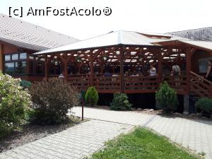 [P20] Hanul Pescăresc Câmpu Cetății, Sovata<p> terasa deasupra lacului » foto by Dana2008
 - 
<span class="allrVoted glyphicon glyphicon-heart hidden" id="av975291"></span>
<a class="m-l-10 hidden" id="sv975291" onclick="voting_Foto_DelVot(,975291,23841)" role="button">șterge vot <span class="glyphicon glyphicon-remove"></span></a>
<a id="v9975291" class=" c-red"  onclick="voting_Foto_SetVot(975291)" role="button"><span class="glyphicon glyphicon-heart-empty"></span> <b>LIKE</b> = Votează poza</a> <img class="hidden"  id="f975291W9" src="/imagini/loader.gif" border="0" /><span class="AjErrMes hidden" id="e975291ErM"></span>