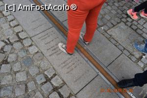 [P40] Toata lumea face poze la meridianul zero » foto by Pușcașu Marin
 - 
<span class="allrVoted glyphicon glyphicon-heart hidden" id="av976011"></span>
<a class="m-l-10 hidden" id="sv976011" onclick="voting_Foto_DelVot(,976011,23850)" role="button">șterge vot <span class="glyphicon glyphicon-remove"></span></a>
<a id="v9976011" class=" c-red"  onclick="voting_Foto_SetVot(976011)" role="button"><span class="glyphicon glyphicon-heart-empty"></span> <b>LIKE</b> = Votează poza</a> <img class="hidden"  id="f976011W9" src="/imagini/loader.gif" border="0" /><span class="AjErrMes hidden" id="e976011ErM"></span>
