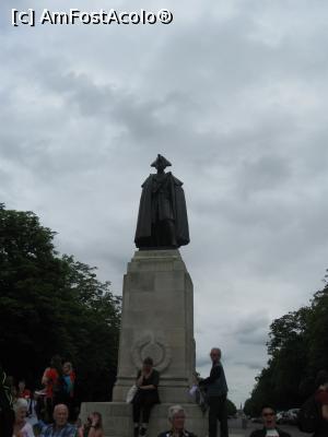[P02] Sratuia generalului James Wolfe din vârful colinei, lângă observatorul regal. » foto by doinafil
 - 
<span class="allrVoted glyphicon glyphicon-heart hidden" id="av1160372"></span>
<a class="m-l-10 hidden" id="sv1160372" onclick="voting_Foto_DelVot(,1160372,23850)" role="button">șterge vot <span class="glyphicon glyphicon-remove"></span></a>
<a id="v91160372" class=" c-red"  onclick="voting_Foto_SetVot(1160372)" role="button"><span class="glyphicon glyphicon-heart-empty"></span> <b>LIKE</b> = Votează poza</a> <img class="hidden"  id="f1160372W9" src="/imagini/loader.gif" border="0" /><span class="AjErrMes hidden" id="e1160372ErM"></span>