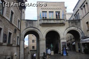 [P19] San Marino, Piazza Titano - Galeria Cassa di Risparmio » foto by mprofeanu
 - 
<span class="allrVoted glyphicon glyphicon-heart hidden" id="av1345697"></span>
<a class="m-l-10 hidden" id="sv1345697" onclick="voting_Foto_DelVot(,1345697,23854)" role="button">șterge vot <span class="glyphicon glyphicon-remove"></span></a>
<a id="v91345697" class=" c-red"  onclick="voting_Foto_SetVot(1345697)" role="button"><span class="glyphicon glyphicon-heart-empty"></span> <b>LIKE</b> = Votează poza</a> <img class="hidden"  id="f1345697W9" src="/imagini/loader.gif" border="0" /><span class="AjErrMes hidden" id="e1345697ErM"></span>