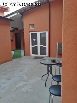 [P11] zona de relaxare si accesul spre camere » foto by Testosu'
 - 
<span class="allrVoted glyphicon glyphicon-heart hidden" id="av977863"></span>
<a class="m-l-10 hidden" id="sv977863" onclick="voting_Foto_DelVot(,977863,23863)" role="button">șterge vot <span class="glyphicon glyphicon-remove"></span></a>
<a id="v9977863" class=" c-red"  onclick="voting_Foto_SetVot(977863)" role="button"><span class="glyphicon glyphicon-heart-empty"></span> <b>LIKE</b> = Votează poza</a> <img class="hidden"  id="f977863W9" src="/imagini/loader.gif" border="0" /><span class="AjErrMes hidden" id="e977863ErM"></span>